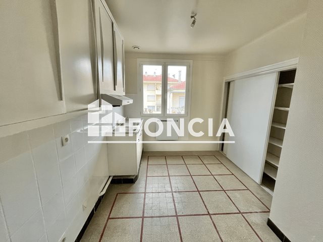 Appartement à louer, 52m², Guilherand-Granges