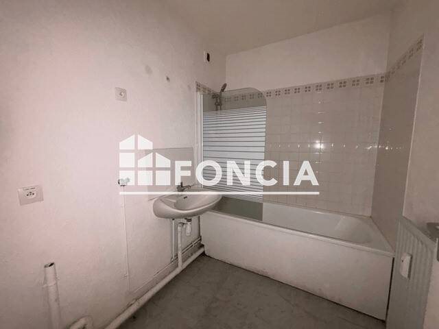 Appartement à louer, 71m², Cergy