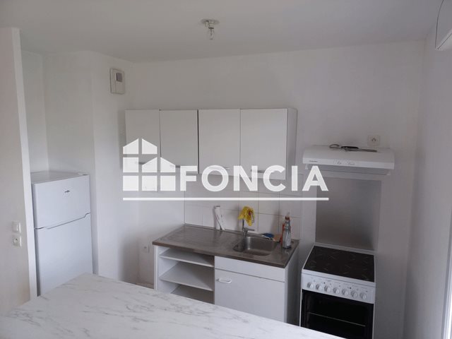 Appartement à louer, 45m², Epernon