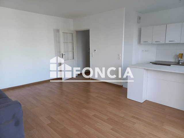 Appartement à louer, 45m², Epernon