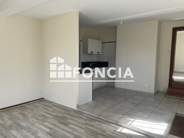 Maison à louer, 51m², Saint-Sixte