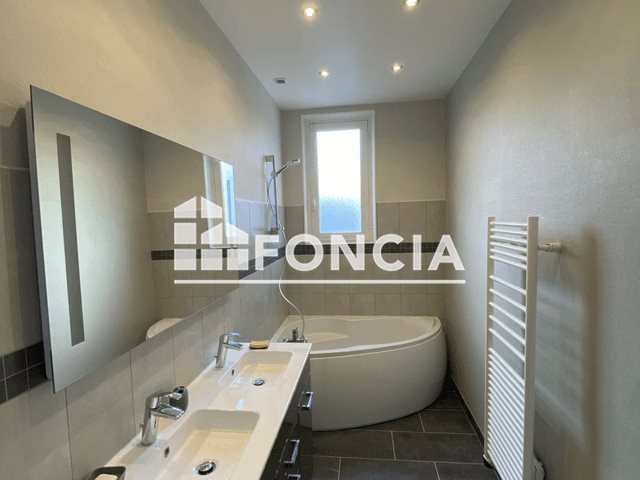 Appartement à louer, 90m², Vouziers