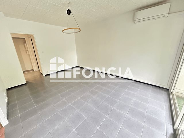 Appartement à louer, 78m², Lunel