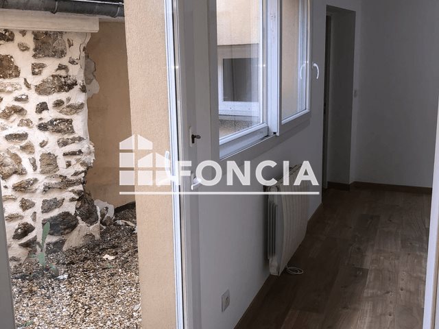Appartement à louer, 28m², Villecresnes