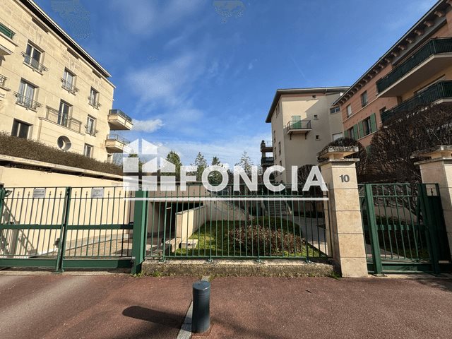 Appartement à louer, 61m², Saint-Cyr-l'Ecole