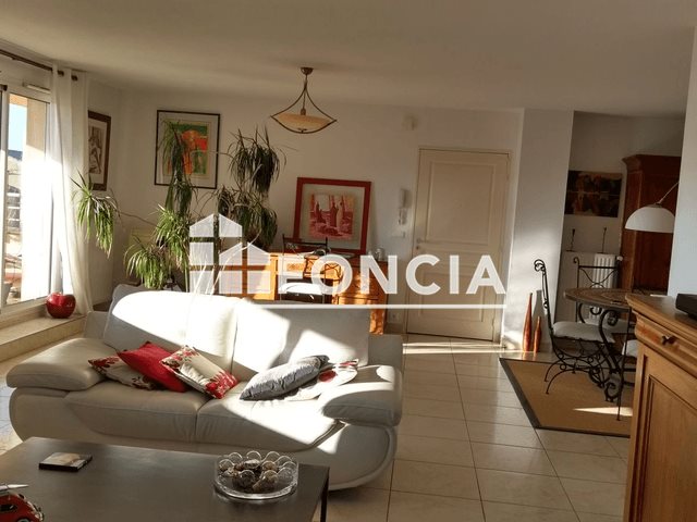 Appartement à louer, 150m², Châteaurenard
