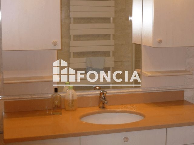 Appartement à louer, 150m², Châteaurenard