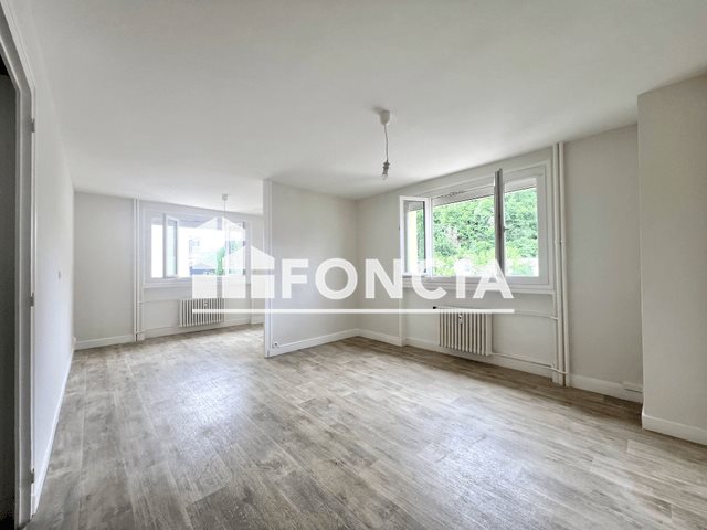 Appartement à louer, 68m², Le Chambon-Feugerolles