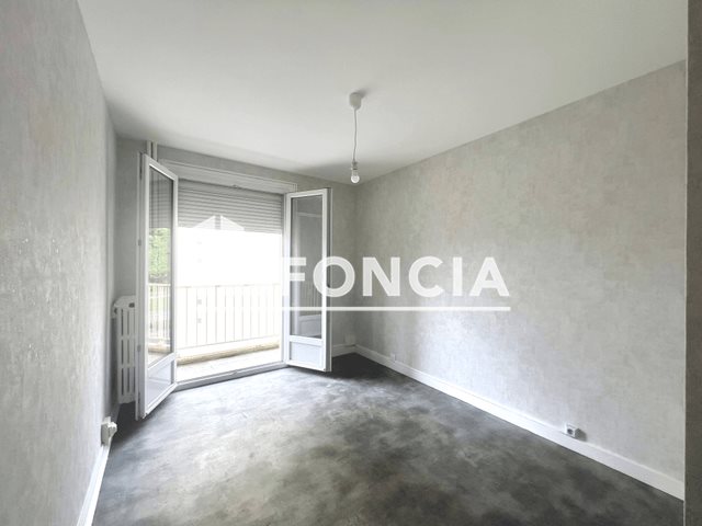 Appartement à louer, 68m², Le Chambon-Feugerolles