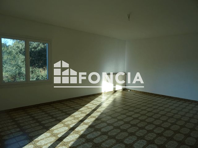 Appartement à louer, 118m², Nîmes