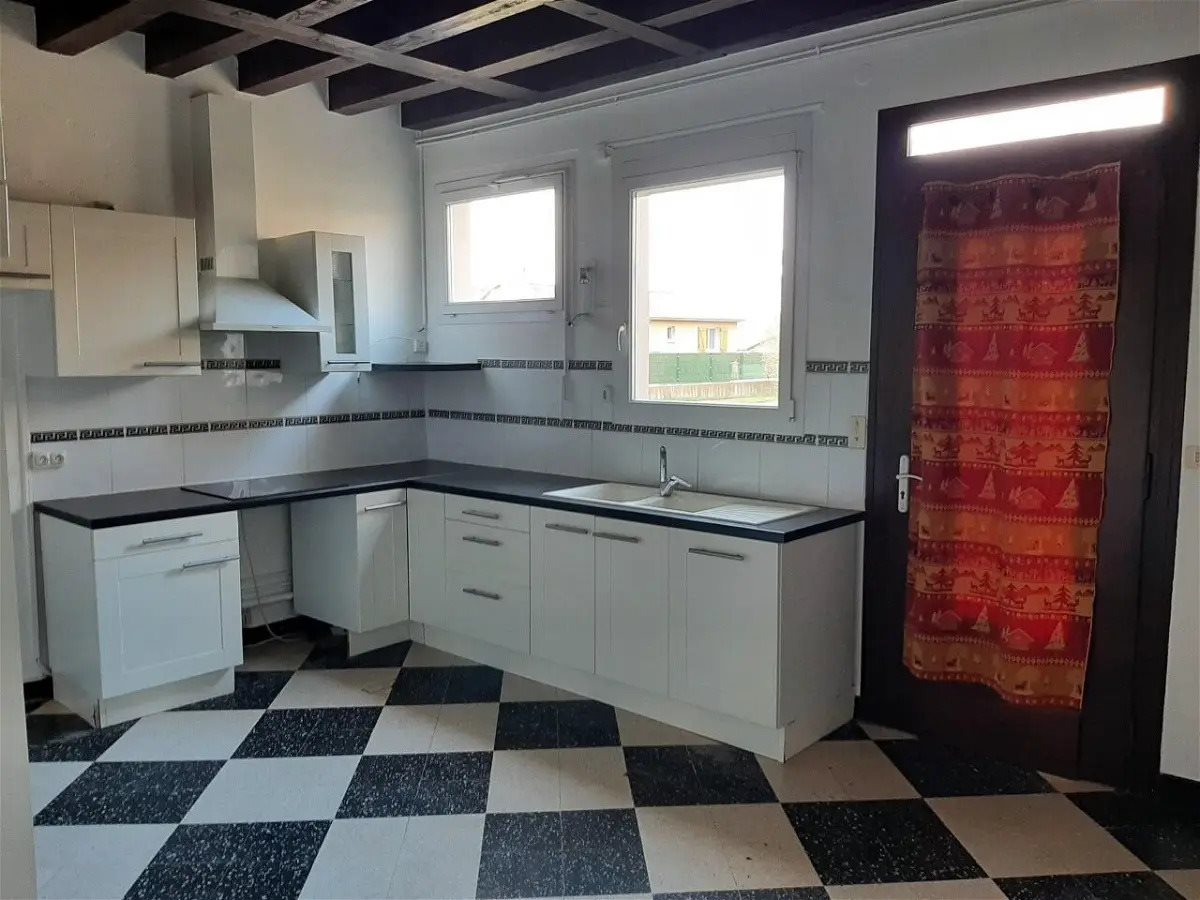 Maison à louer, 152m², Rignieux-le-Franc