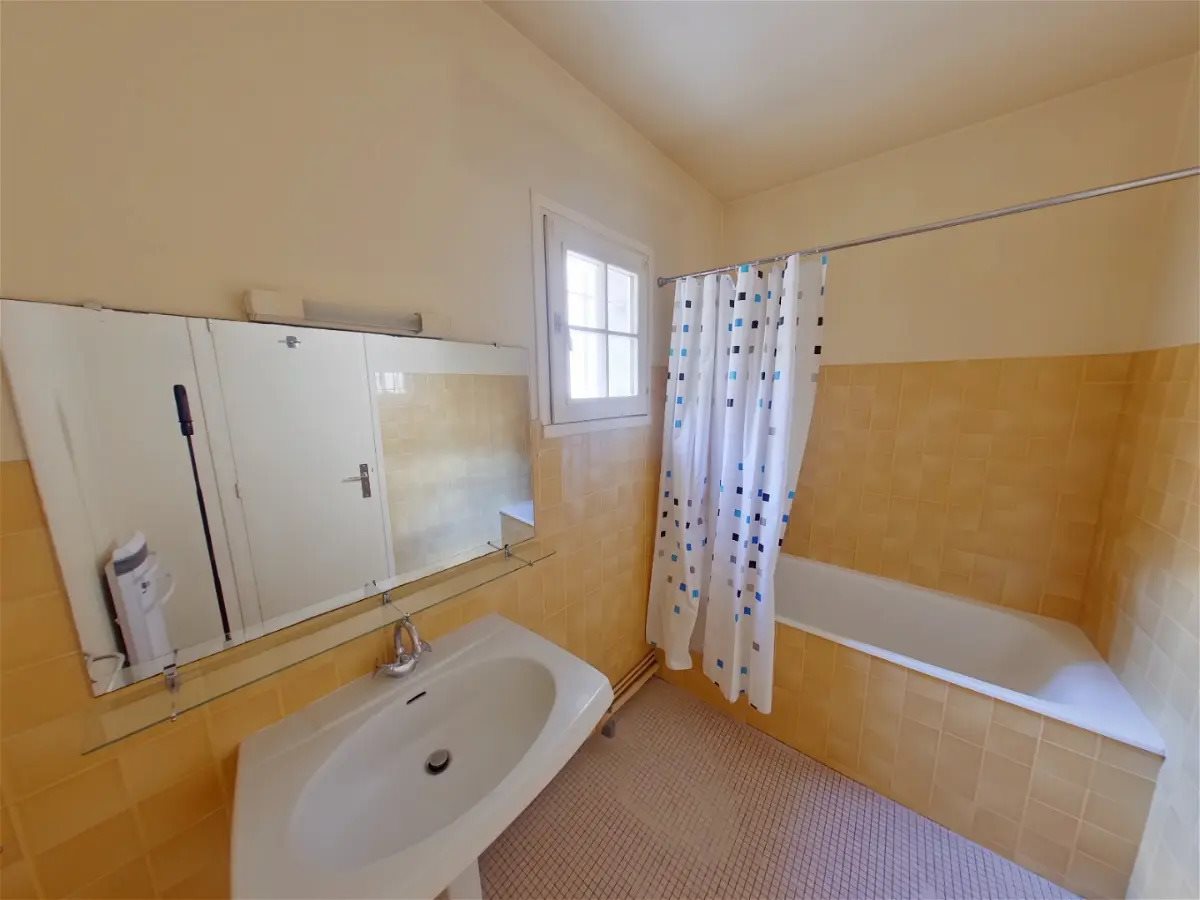 Appartement à louer, 38m², Descartes