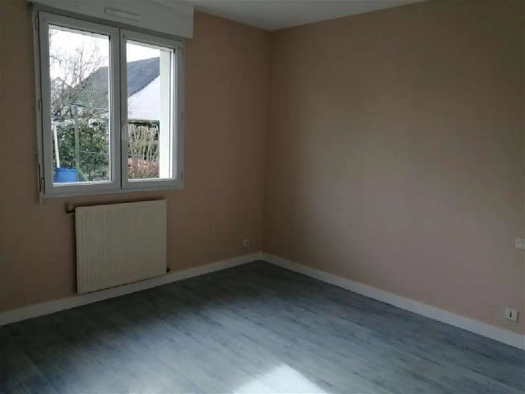 Maison à louer, 85m², Saint-Baudelle