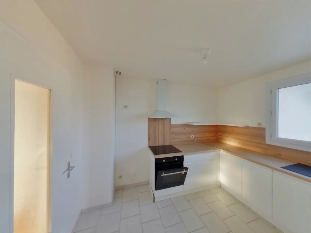 Appartement à louer, 84m², Leignes-sur-Fontaine