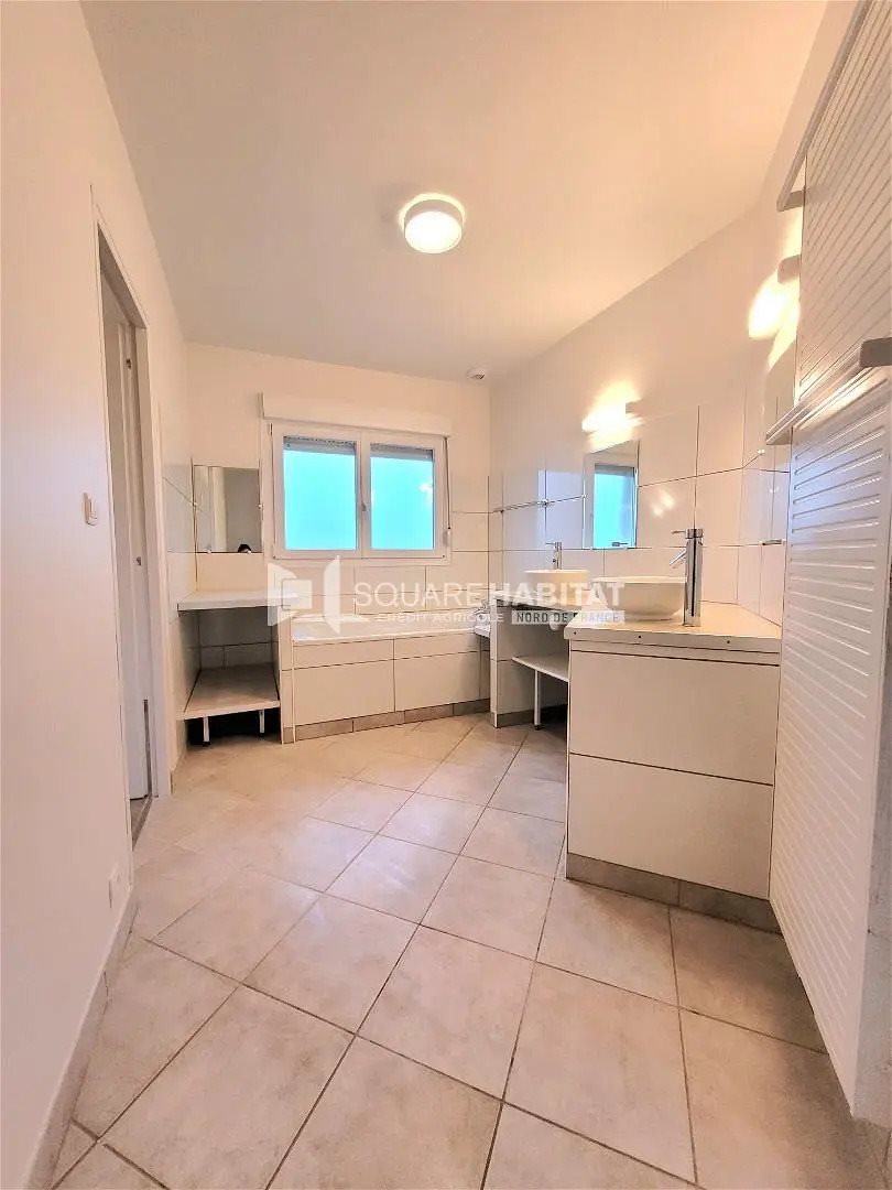 Maison à louer, 145m², Guînes