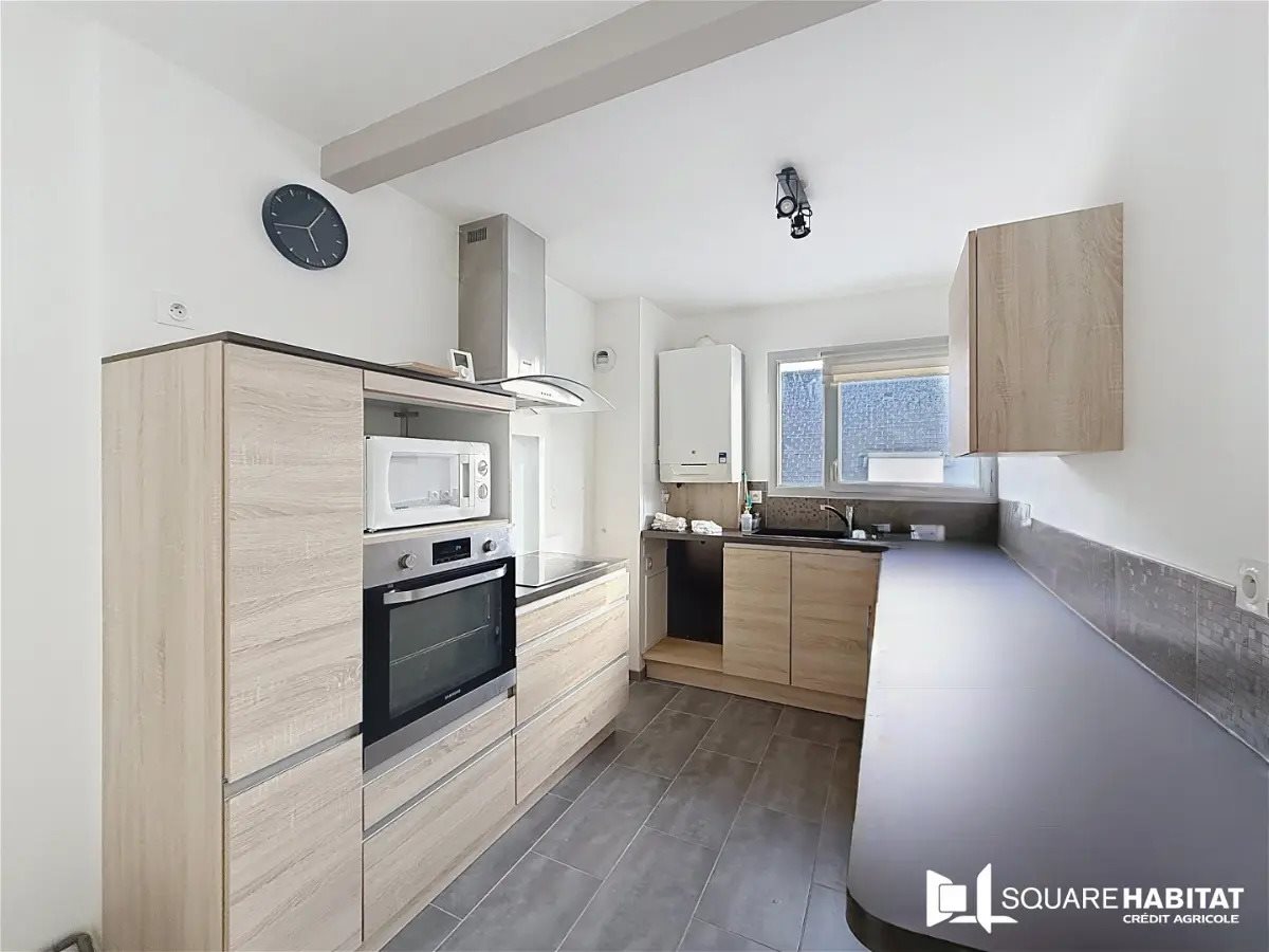Appartement à louer, 83m², Romillé