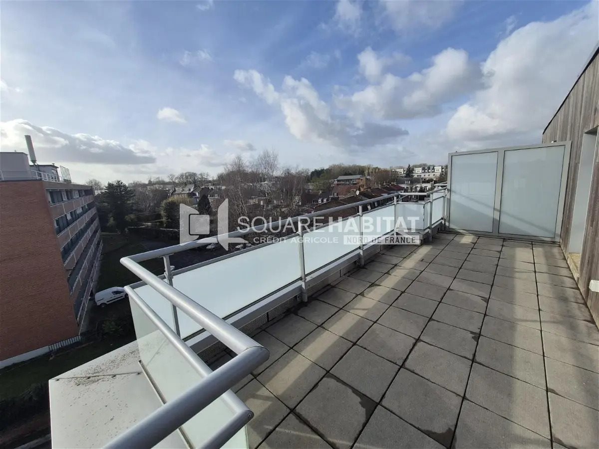 Appartement à louer, 81m², Loos