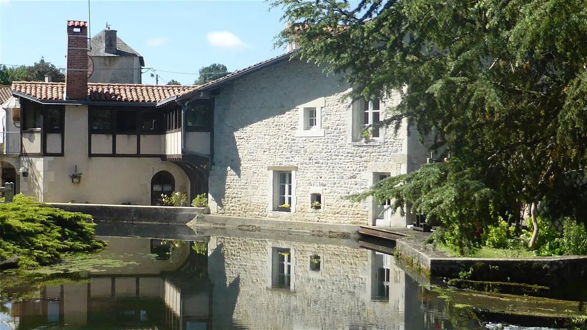 Maison à vendre, 320m², Lizant