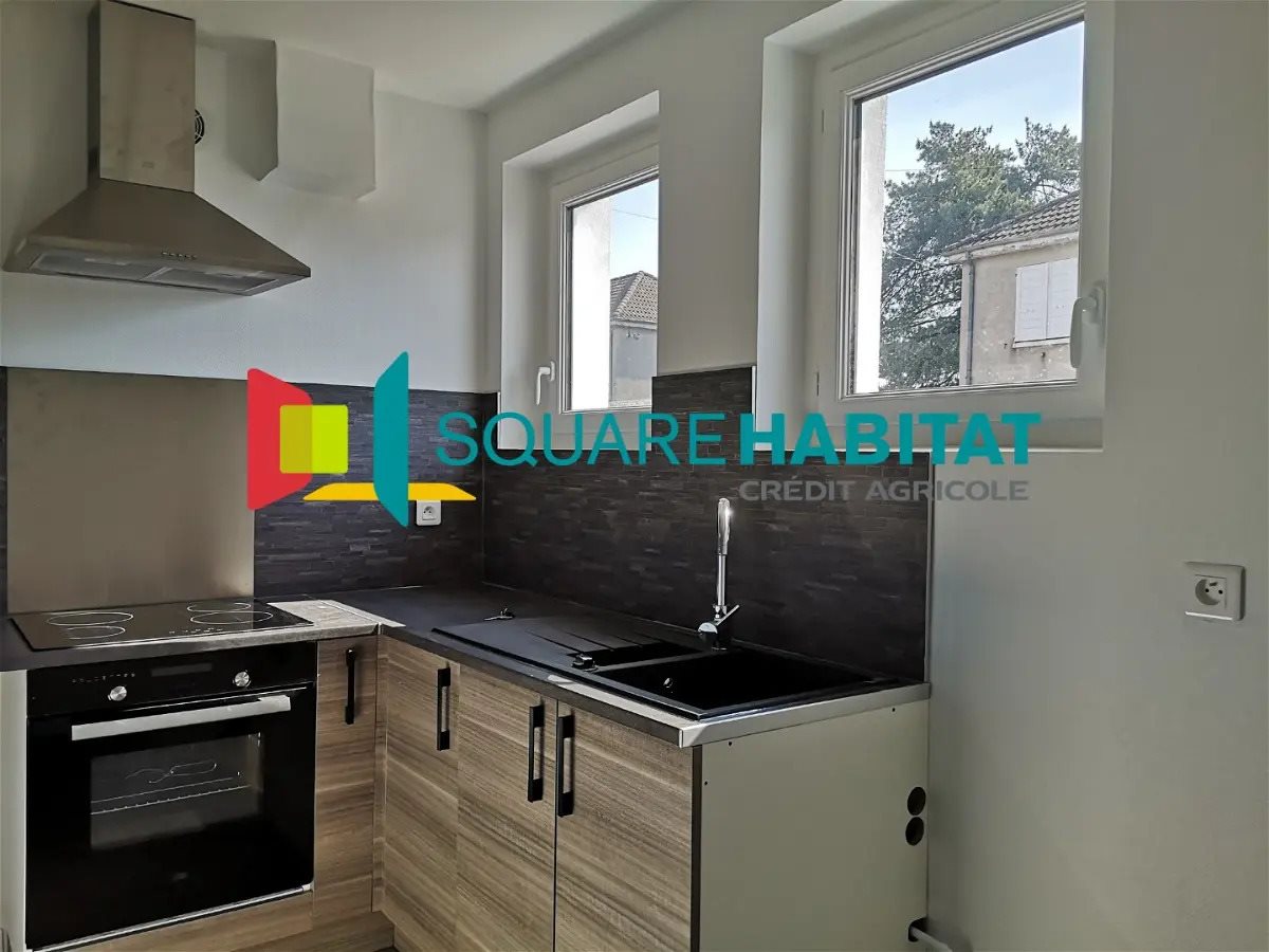 Maison à louer, 76m², Decize