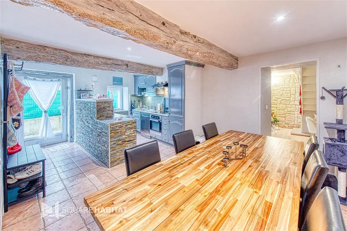 Maison à louer, 102m², Villieu-Loyes-Mollon