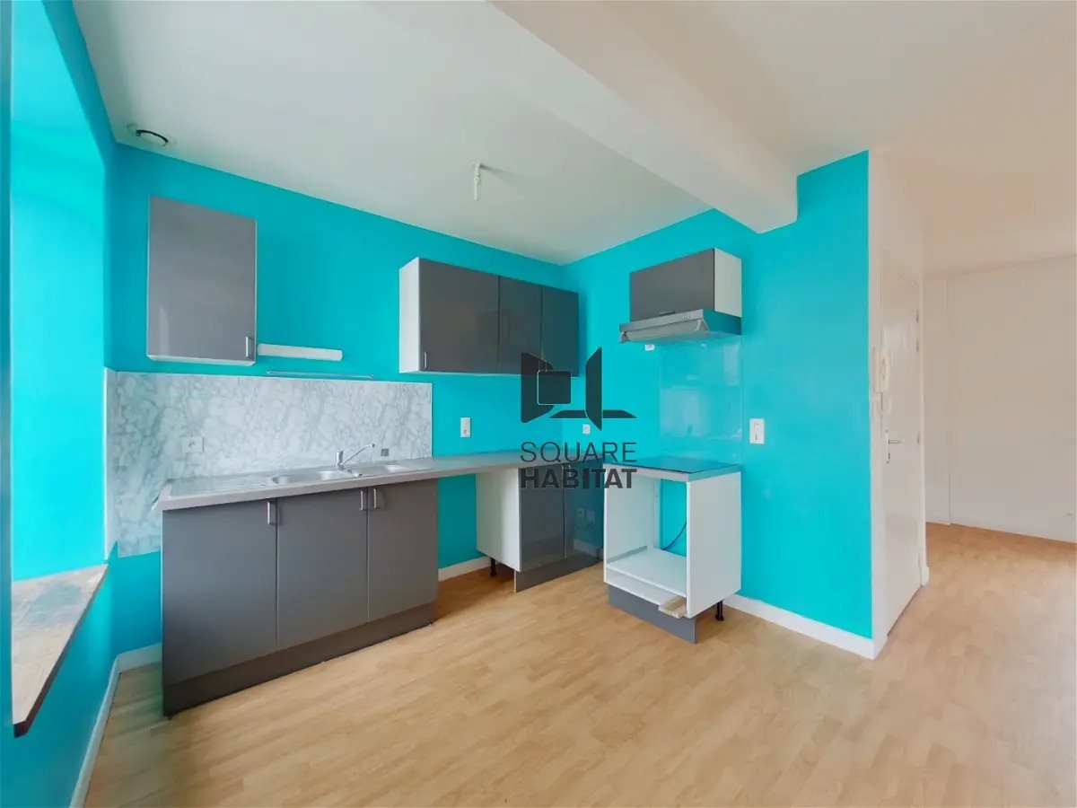 Appartement à louer, 54m², Lussac-les-Châteaux