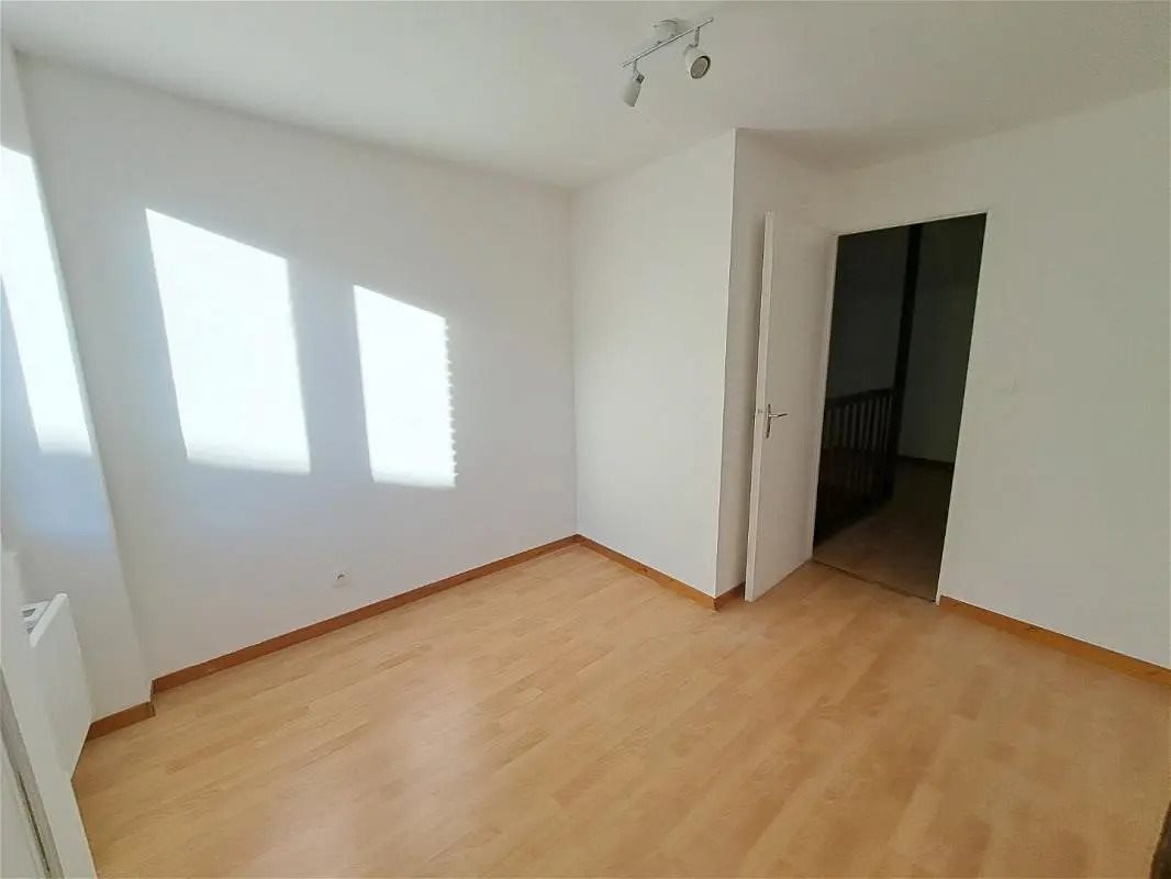 Appartement à louer, 64m², Beaurepaire