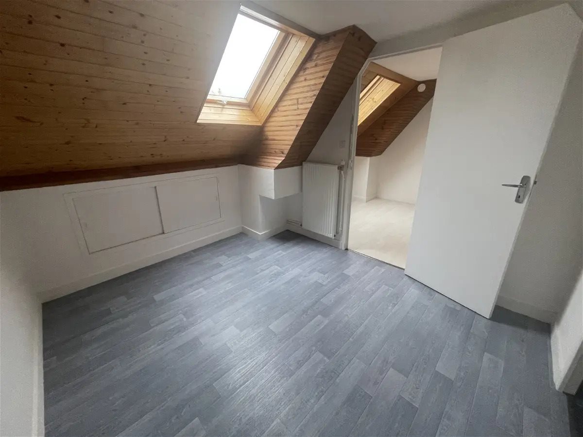 Maison à louer, 57m², Descartes