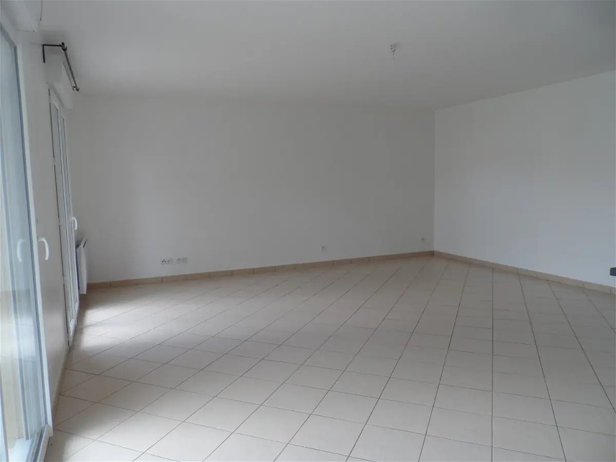 Appartement à louer, 75m², Lucé