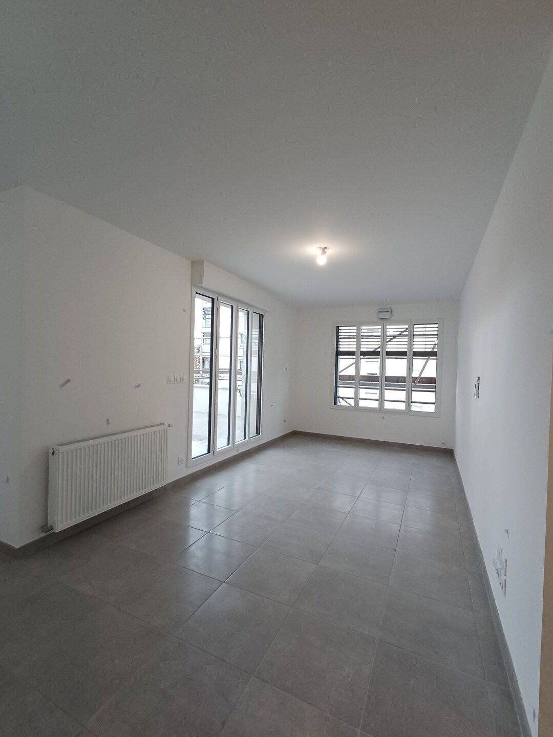 Appartement à louer, 67m², Lyon 8ème