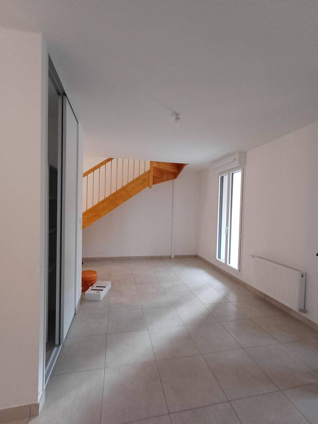 Appartement à louer, 74m², Lyon 8ème