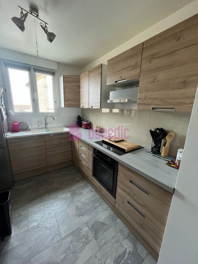 Appartement à louer, 89m², Avril