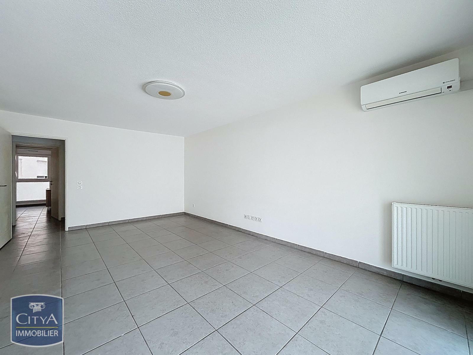 Appartement à louer, 69m², Nîmes