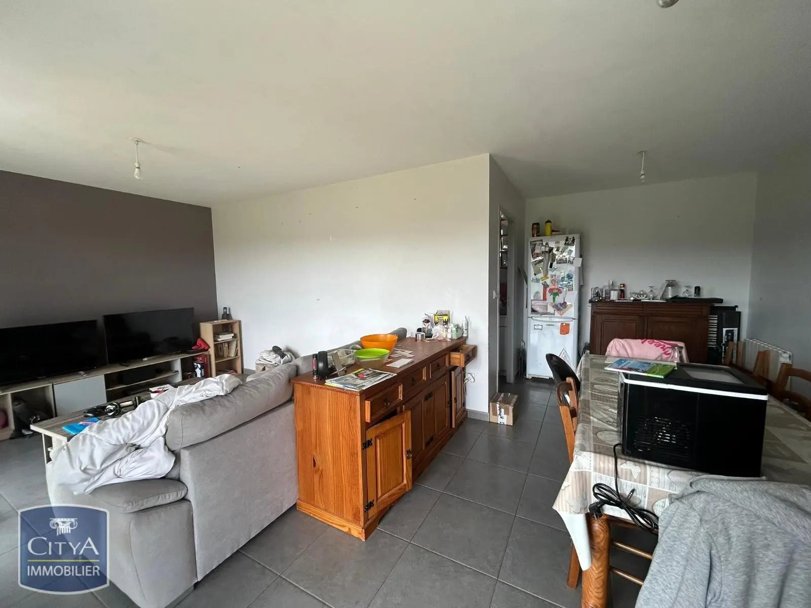 Maison à louer, 85m², Chasteaux
