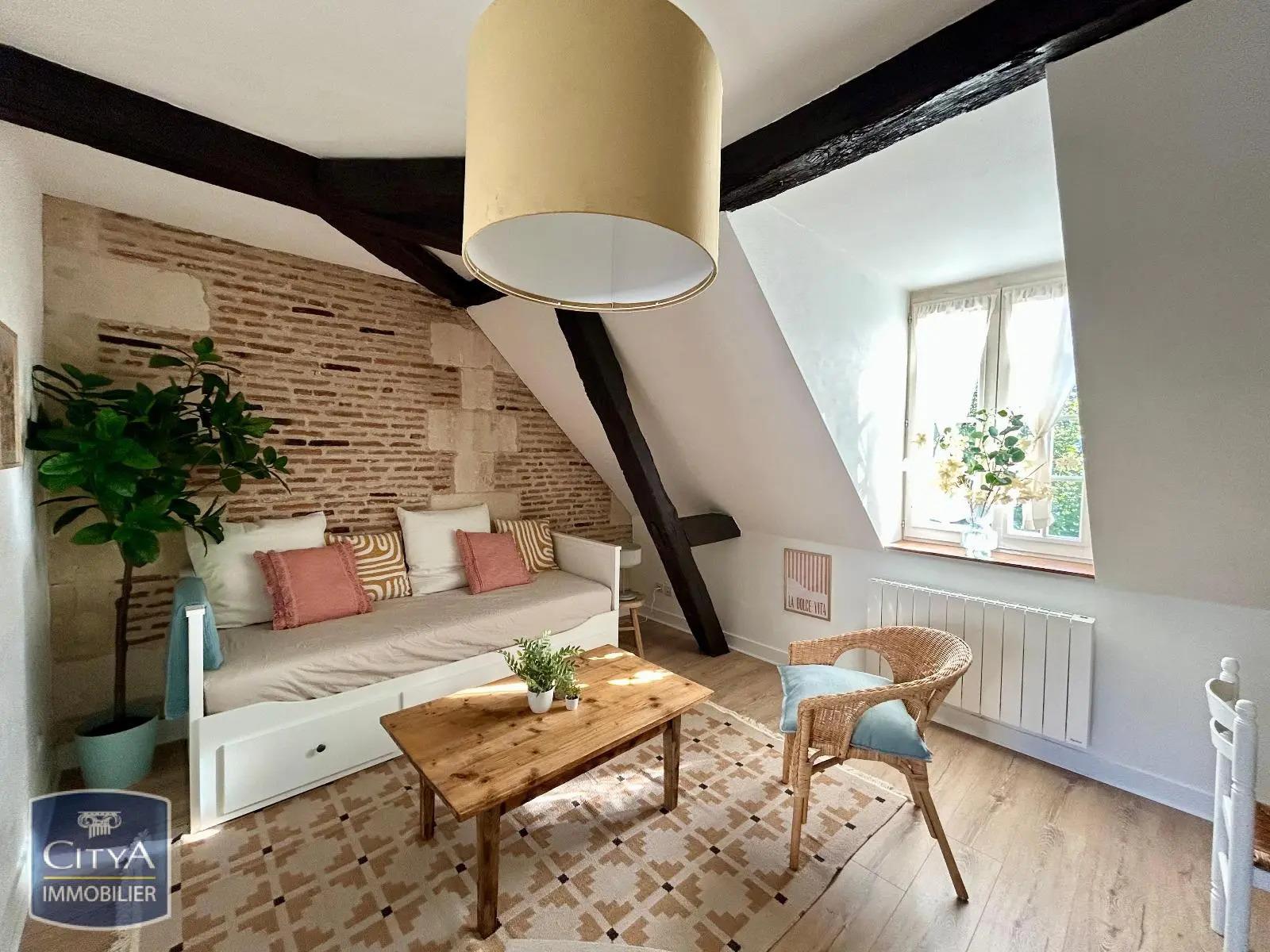 Appartement à louer, 19m², Tours