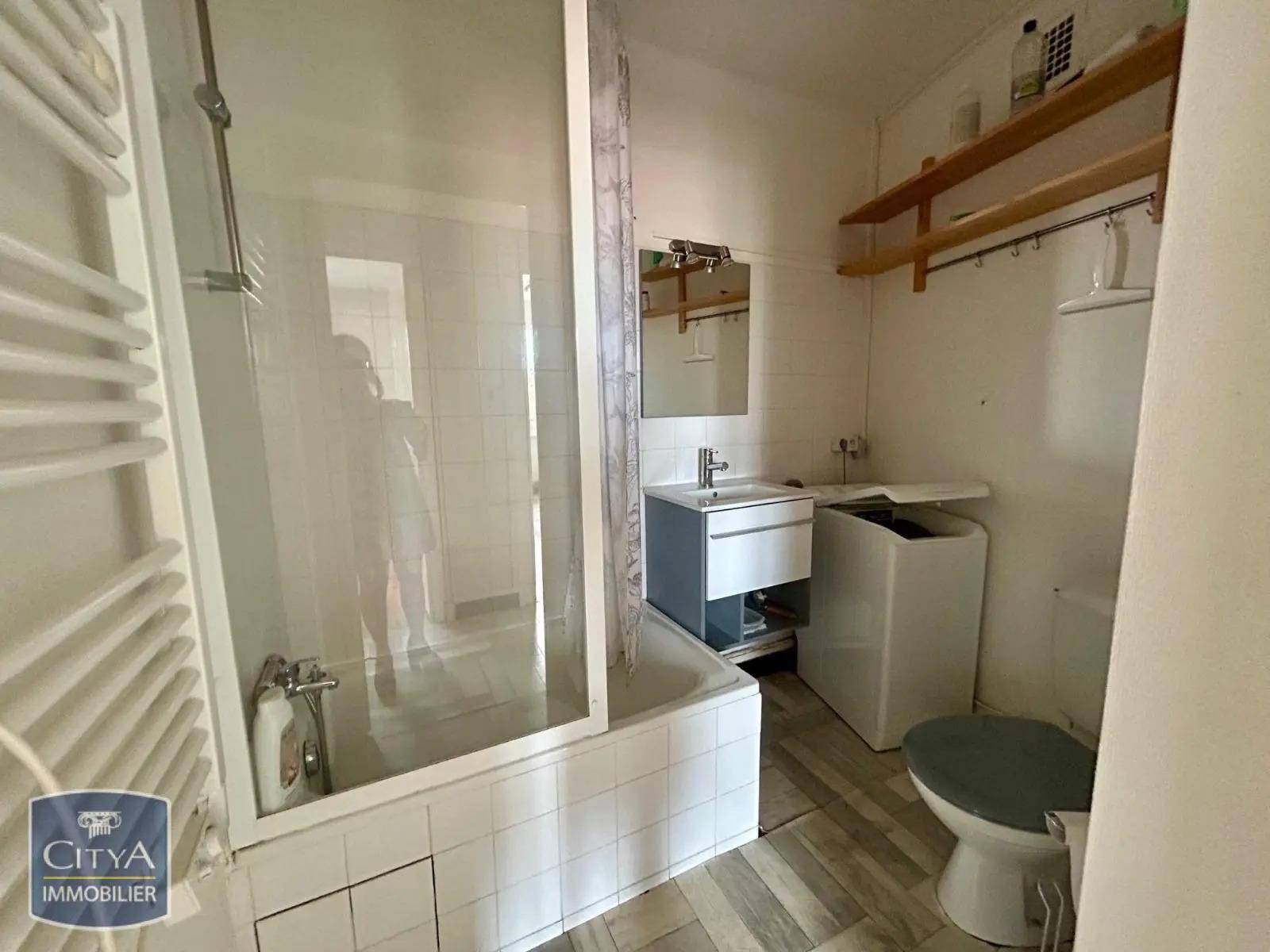 Appartement à louer, 41m², Saint-Etienne
