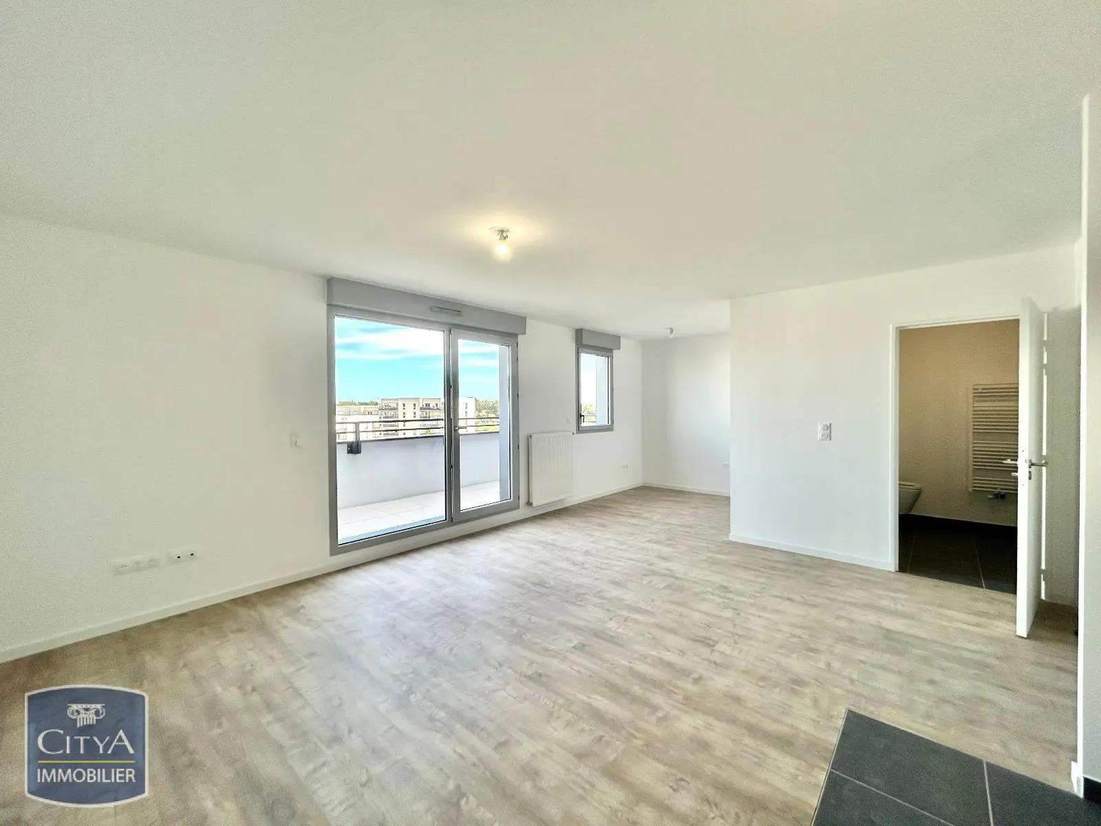 Appartement à louer, 37m², Ecouflant