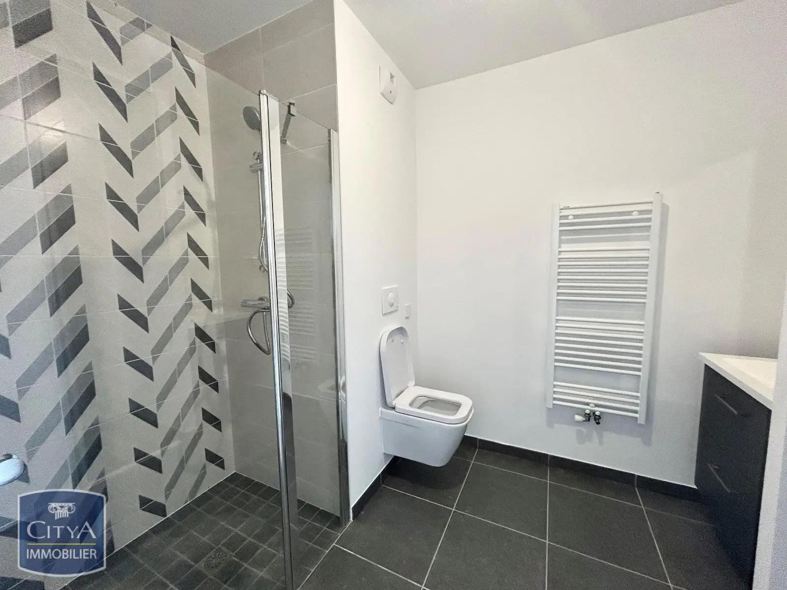 Appartement à louer, 37m², Ecouflant
