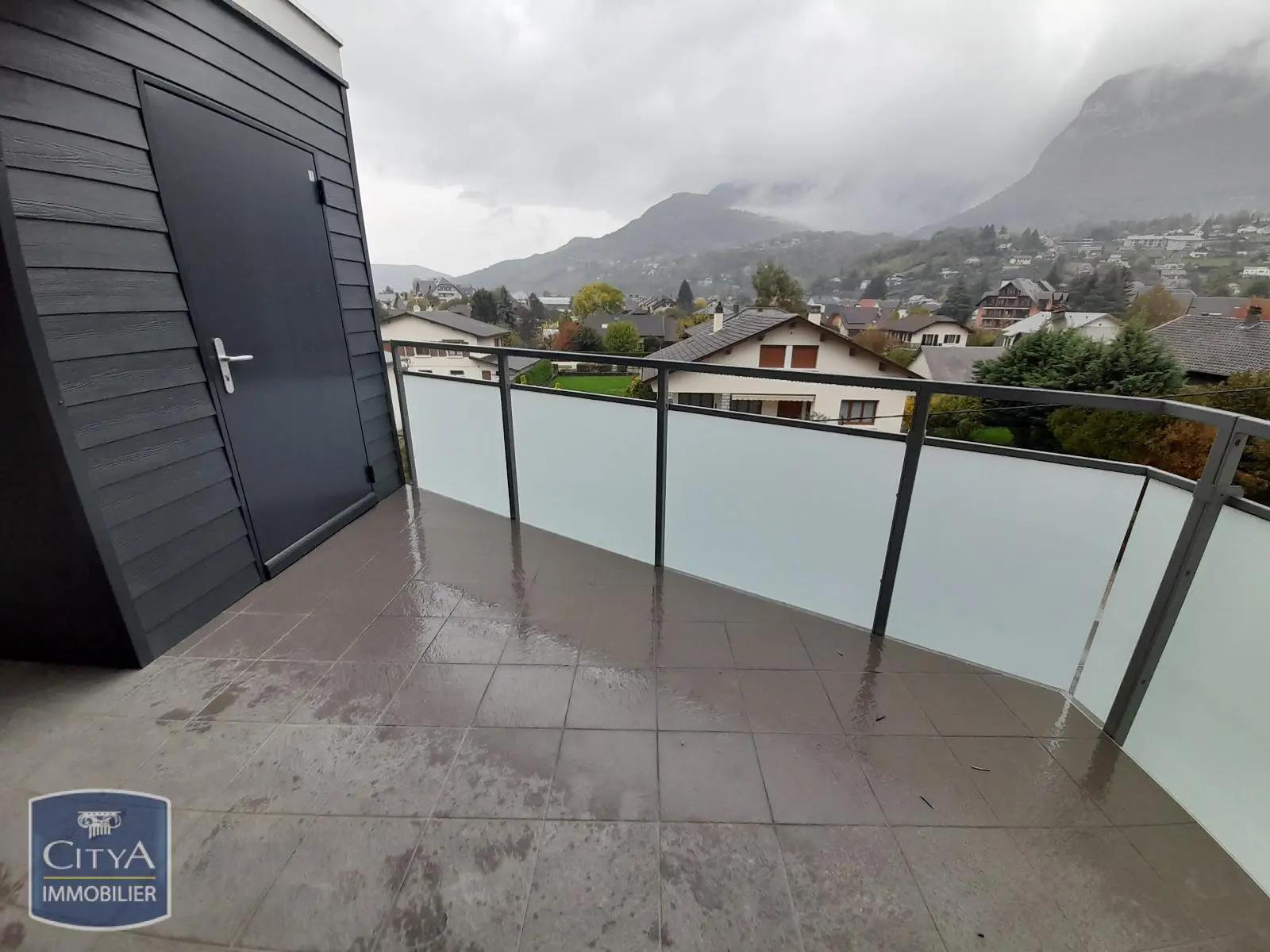 Appartement à louer, 63m², Barby