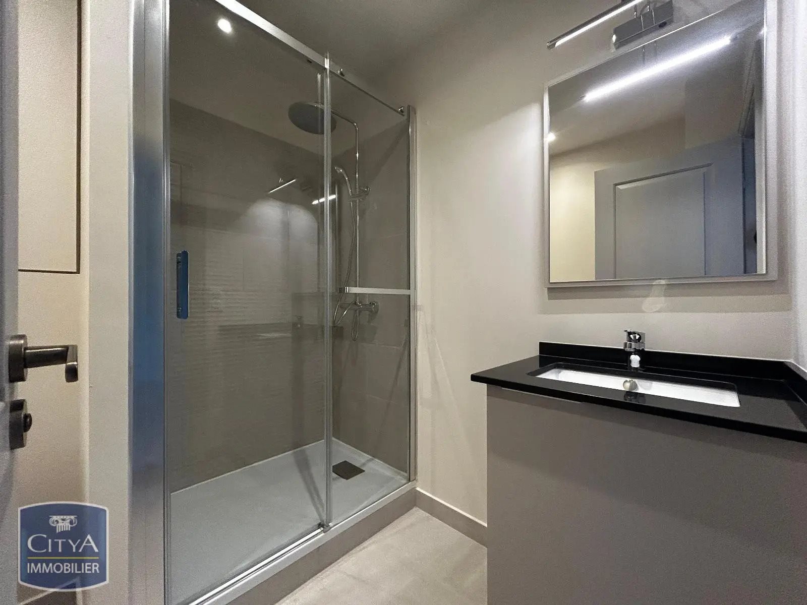 Appartement à louer, 21m², Marseille 1er