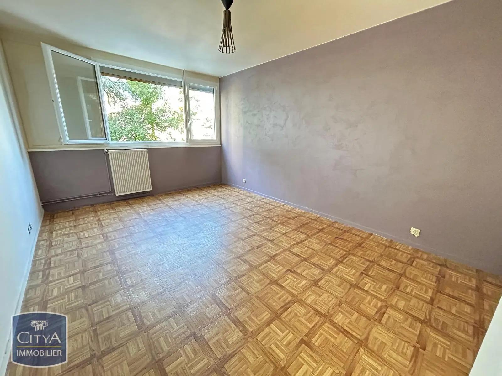 Appartement à louer, 48m², Saint-Etienne