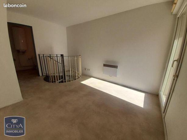 Appartement à louer, 32m², Nîmes