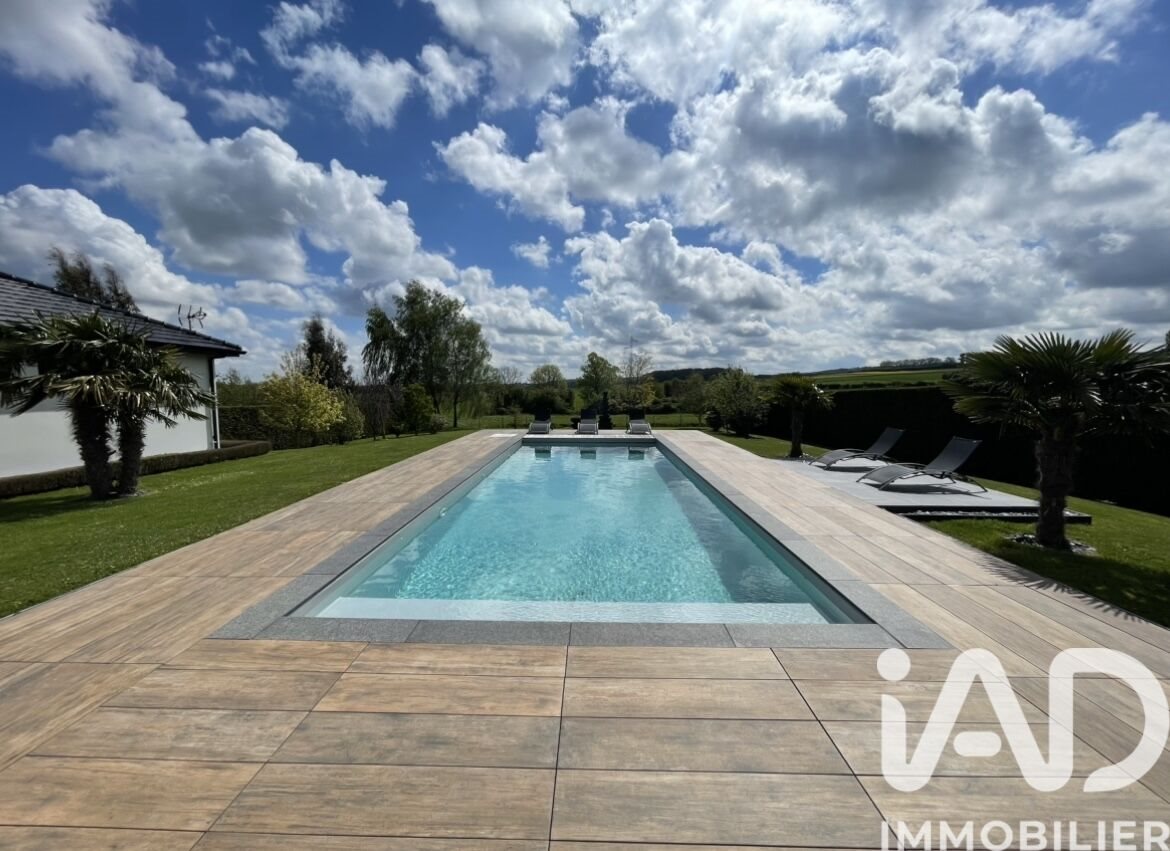 Maison à vendre, 285m², Mont-Saint-Eloi