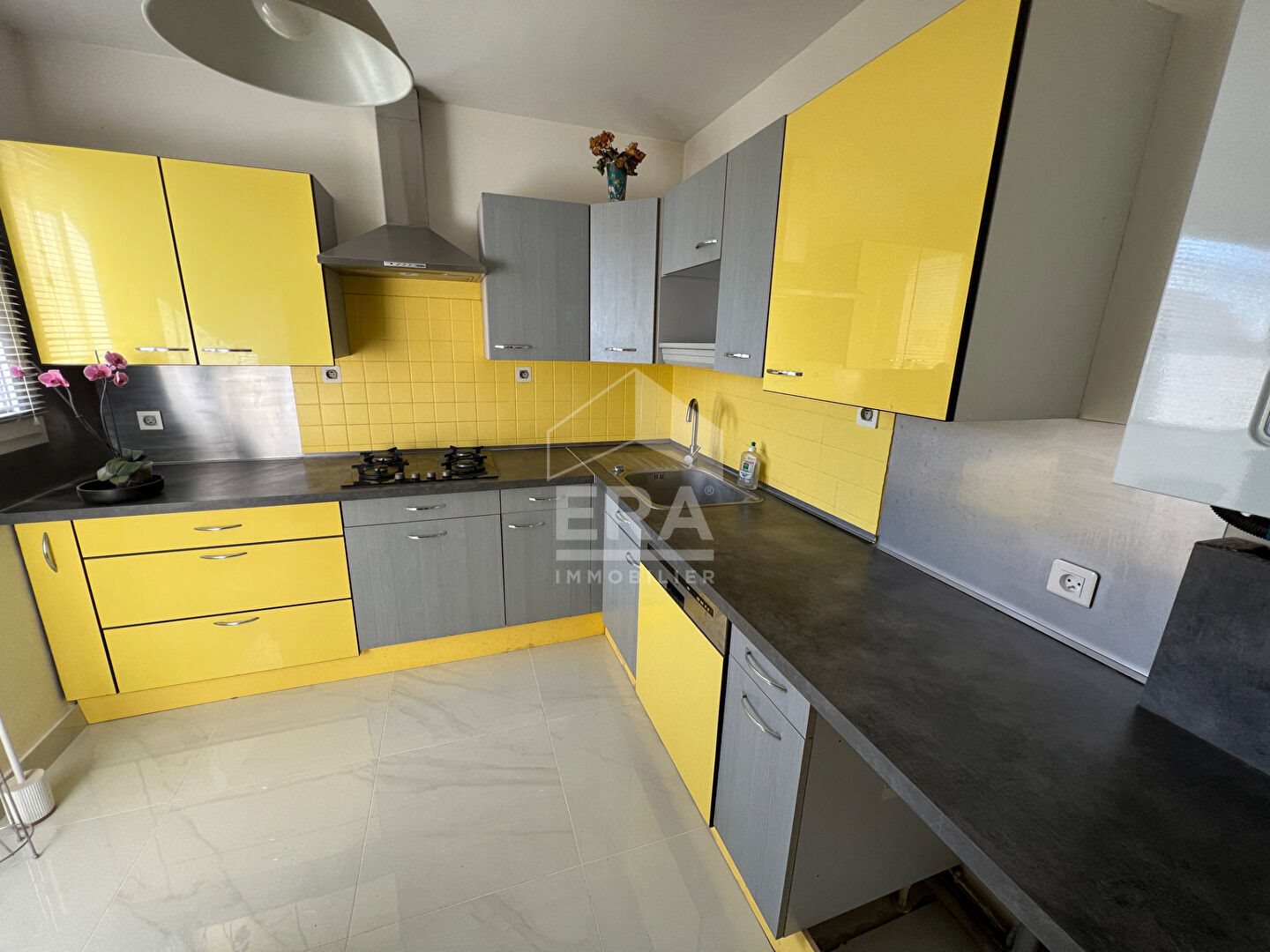 Appartement à louer, 69m², Elancourt