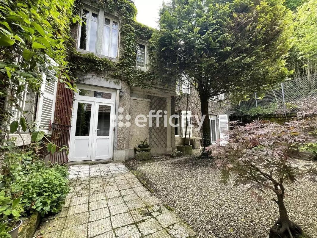 Maison à vendre, 296m², Besançon