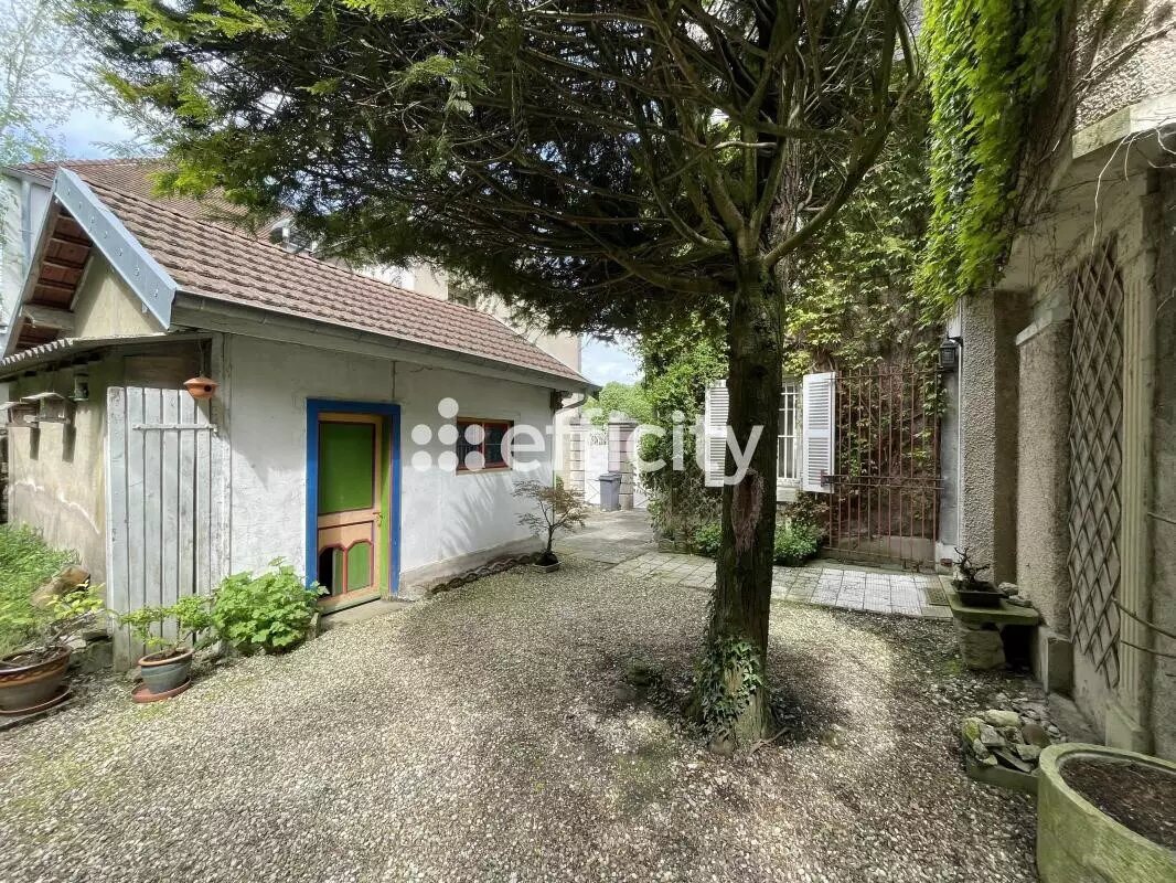 Maison à vendre, 296m², Besançon