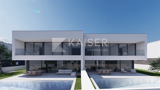 Brand new elegant villa with pool, garage, extravagant sea v