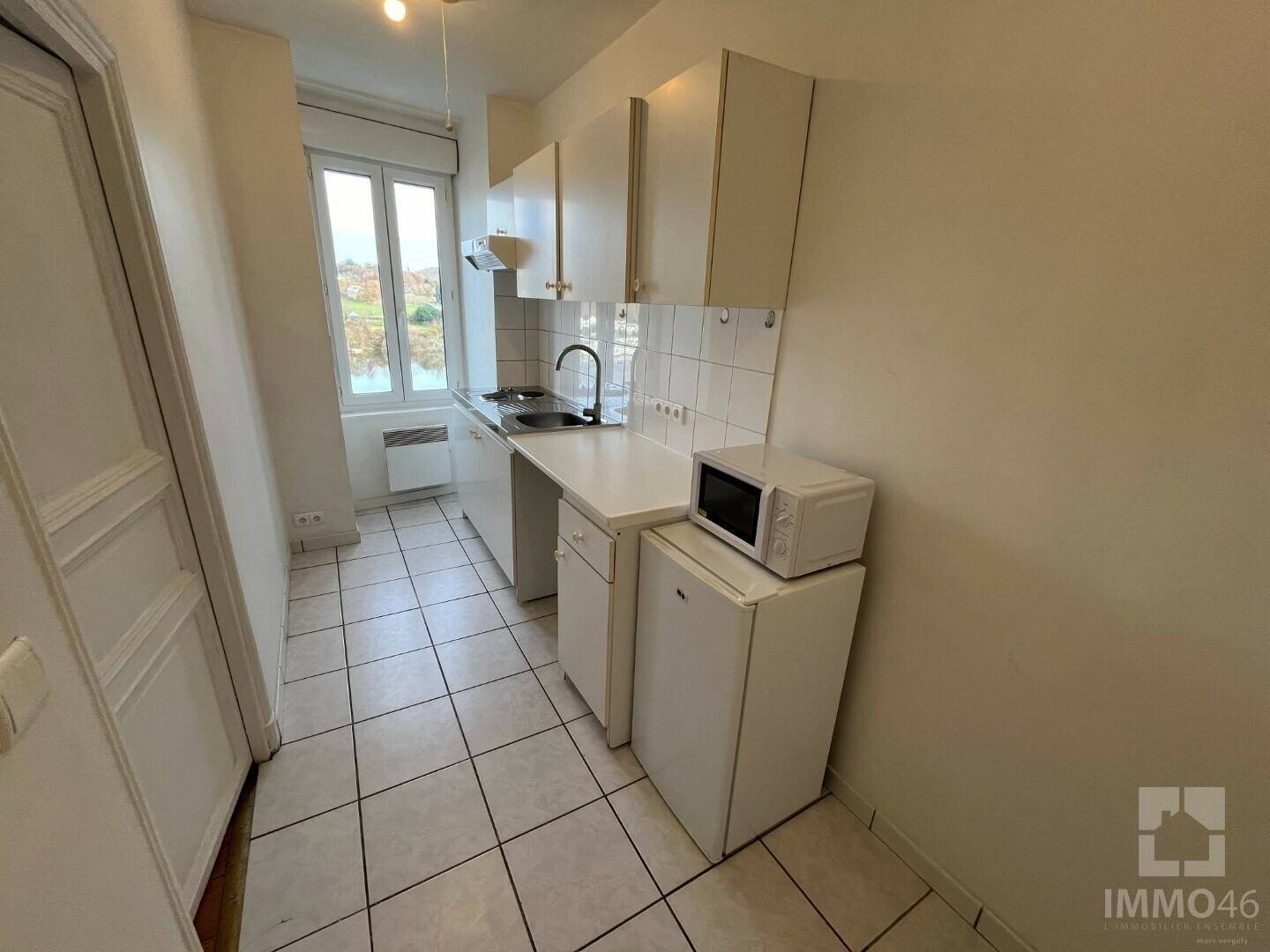 Appartement à louer, 26m², Douelle