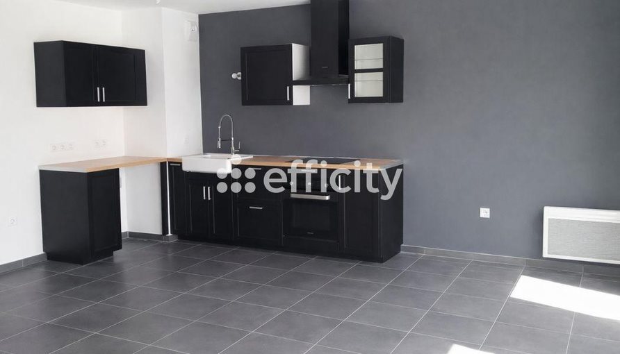 Appartement à vendre, 68m², Rousset