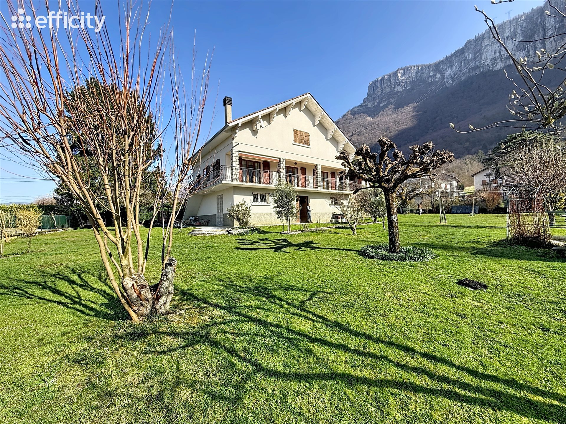 Maison à vendre, 226m², Saint-Quentin-sur-Isère