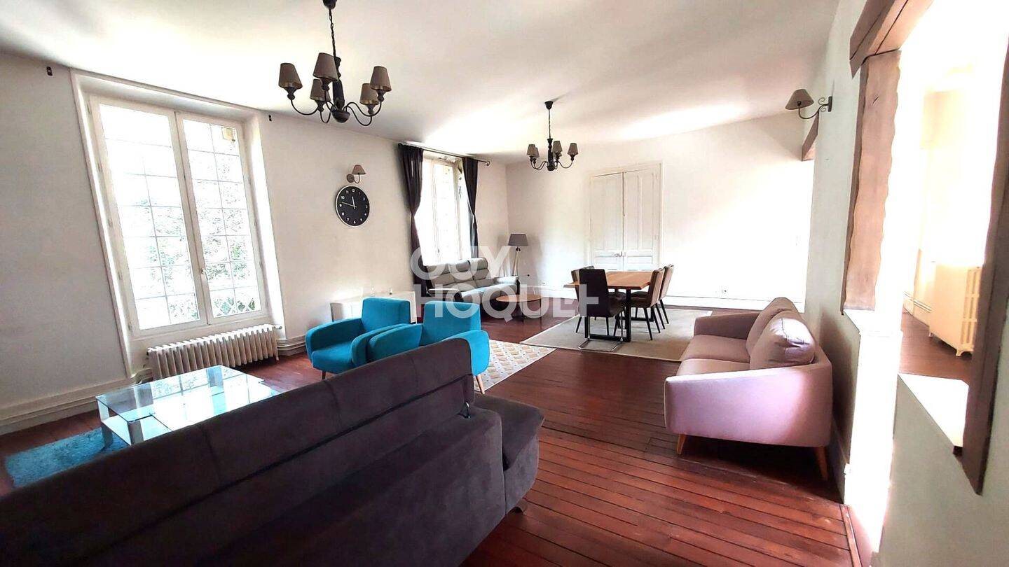 Appartement à louer, 170m², Morancez